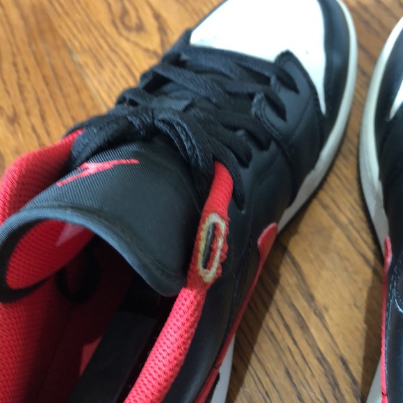 Jordan 1 Low White Red Black Size 7Y or 7 Men’s White or 8.5 Women’s - AUTHENTIC - Picture 8 of 8